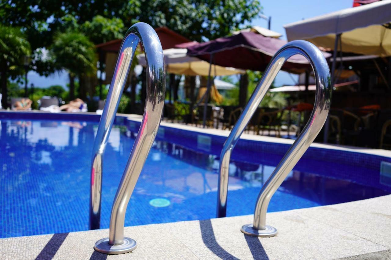 Ponto Hotel Kobuleti Eksteriør bilde