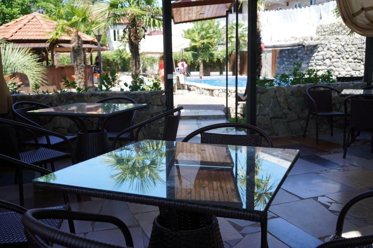 Ponto Hotel Kobuleti Eksteriør bilde